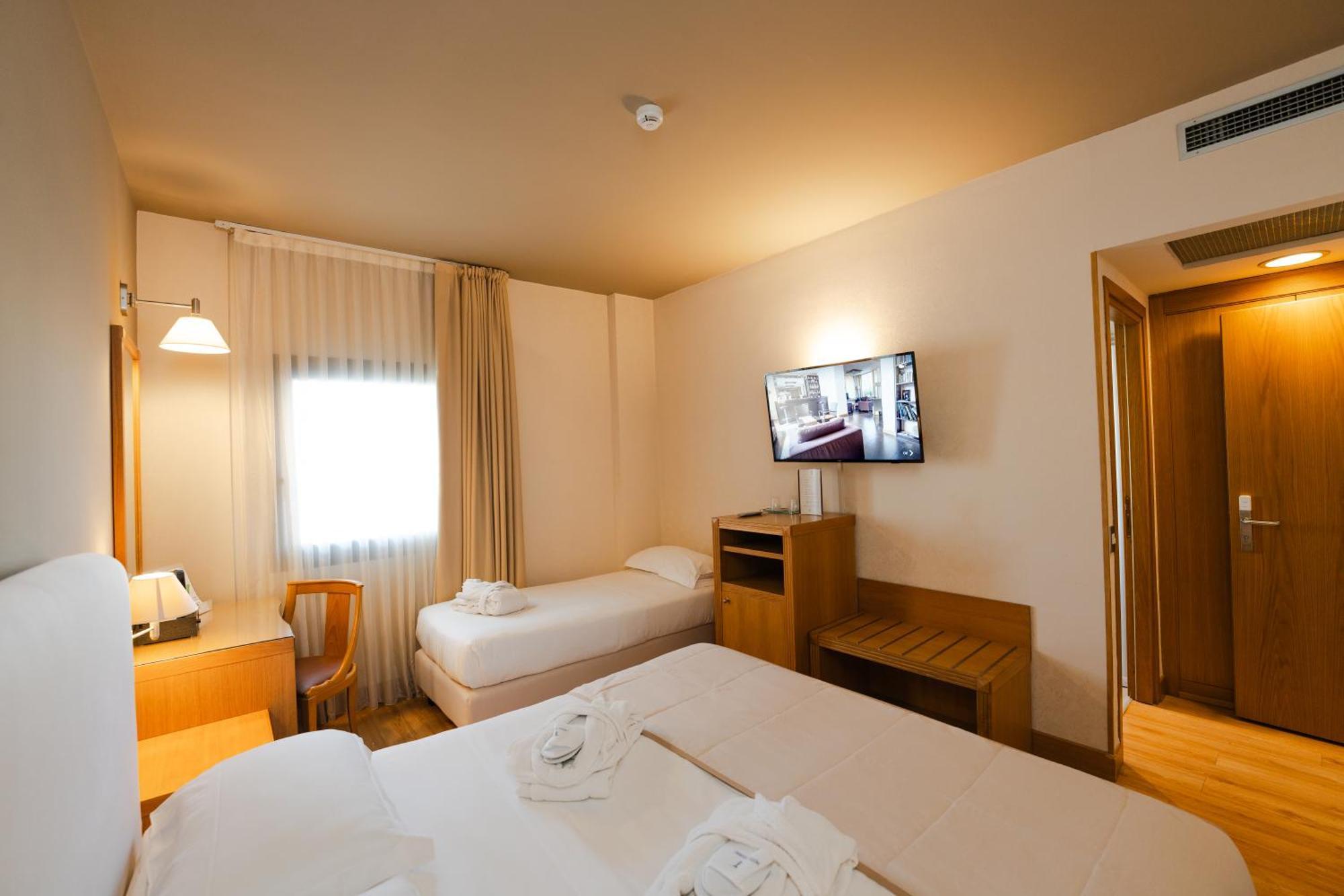 Hotel Touring Carpi Exteriör bild